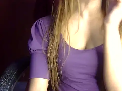 heartless Queen online show from 03.23.26