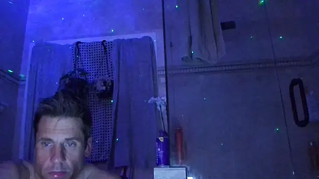 Snapshot of TallDrink11 chatting on 10.29.25 TallDrink11 online show from 10.29.25