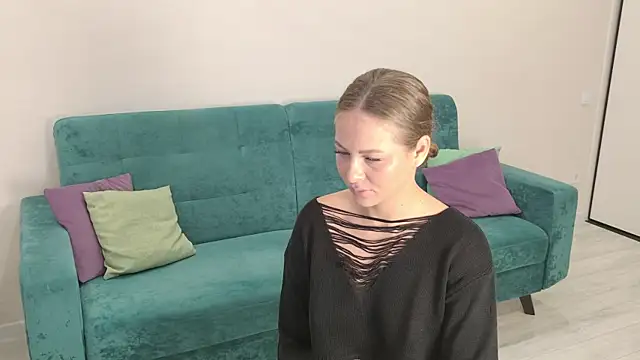 Snapshot of Shawty_Sue chatting on 10.10.25 Shawty Sue online show from 10.10.25