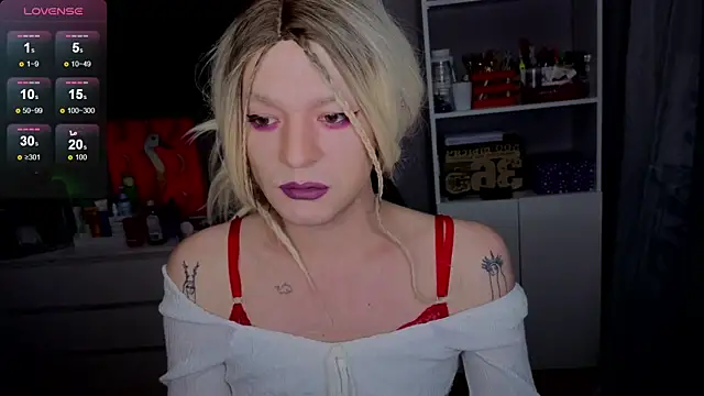 Snapshot of Kkkylie chatting on 03.05.26 Kkkylie online show from 03.05.26