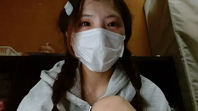 natsumiii online show from 09.15.25