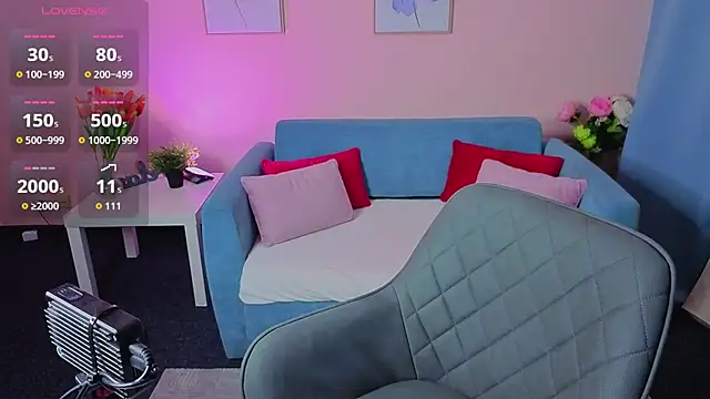 Snapshot of evafolver chatting on 10.04.25 evafolver online show from 10.04.25