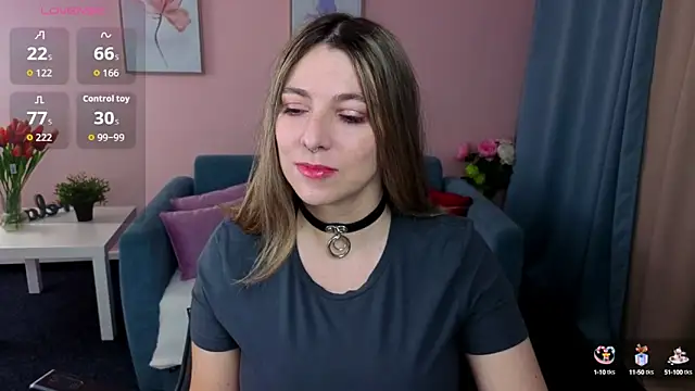 Snapshot of evafolver chatting on 10.16.25 evafolver online show from 10.16.25