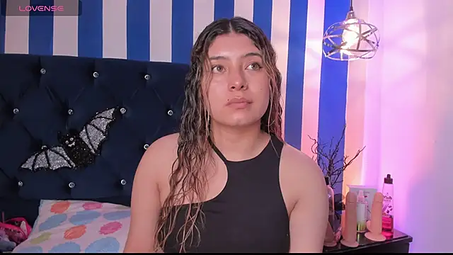 valeria rouse28 online show from 10.25.25