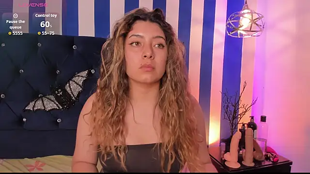 valeria rouse28 online show from 10.29.25