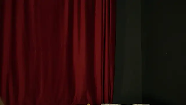 Tracyix online show from 06.03.26