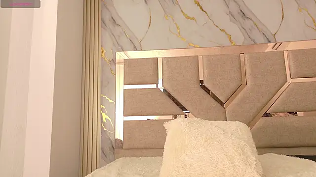 Snapshot of DakotaTylerr chatting on 10.14.25 DakotaTylerr online show from 10.14.25