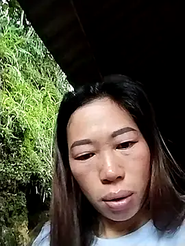 MayLyy online show from 09.24.25