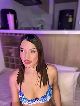 Bella-taylorr online show from 03.19.26