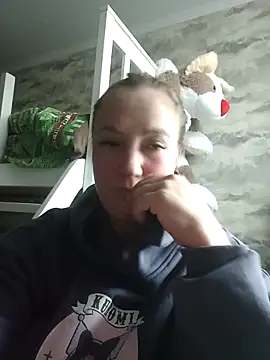 Kiss Eva online show from 03.14.26