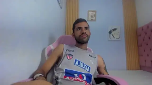 adri sexboy229 online show from 10.23.25