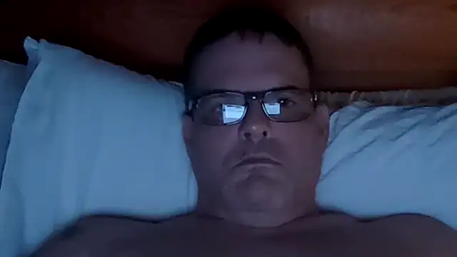 Snapshot of One_Man_For_You chatting on 09.15.25 One Man For You online show from 09.15.25