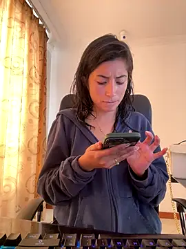 sophie conelly online show from 09.19.25