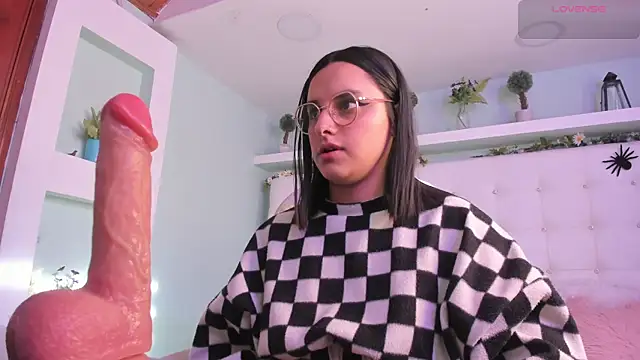 Snapshot of paulha_miller chatting on 11.04.25 paulha miller online show from 11.04.25