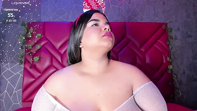 AlexaaTaylor online show from 12.18.25