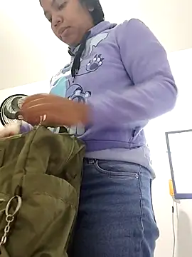 CloeeHills  online show from 09.24.25