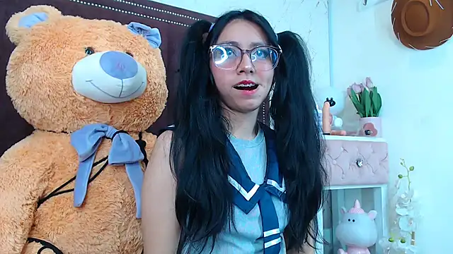 VioletxBloom online show from 10.09.25