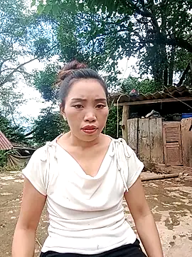 Snapshot of sulove_xx chatting on 10.17.25 sulove xx online show from 10.17.25