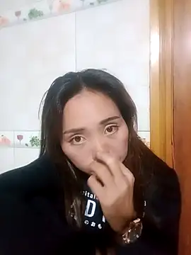 Snapshot of sulove_xx chatting on 10.17.25 sulove xx online show from 10.17.25