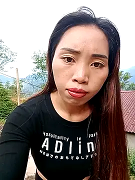 Snapshot of sulove_xx chatting on 10.19.25 sulove xx online show from 10.19.25