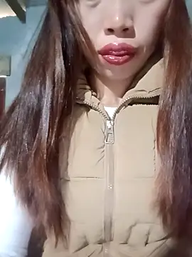 Snapshot of sulove_xx chatting on 10.24.25 sulove xx online show from 10.24.25