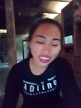 Snapshot of sulove_xx chatting on 10.29.25 sulove xx online show from 10.29.25