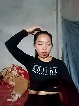 Snapshot of sulove_xx chatting on 10.30.25 sulove xx online show from 10.30.25