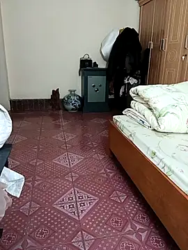 Moona heny online show from 11.17.25