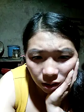 quynhkoolbae online show from 10.04.25