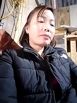 Annaacutee online show from 12.17.25