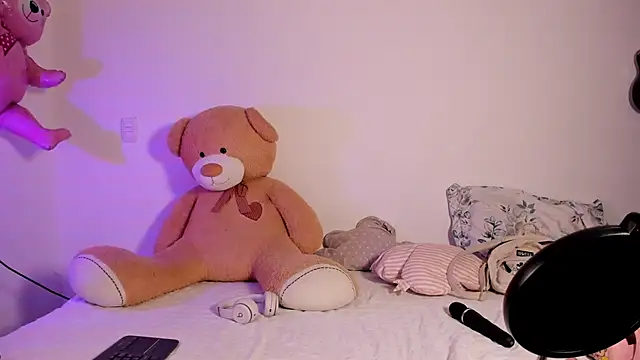 SoftKuro online show from 09.12.25