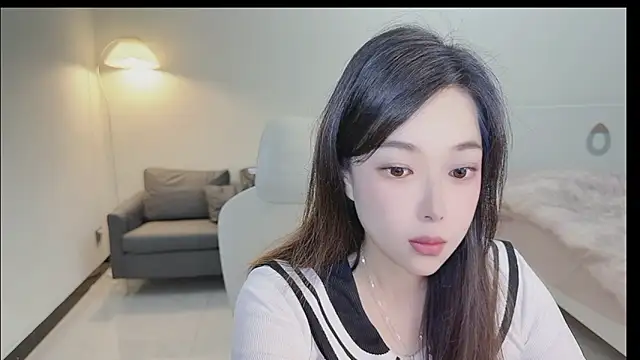 Maymay  online show from 10.01.25