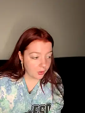 Snapshot of ScarlettSinner chatting on 10.26.25 ScarlettSinner online show from 10.26.25