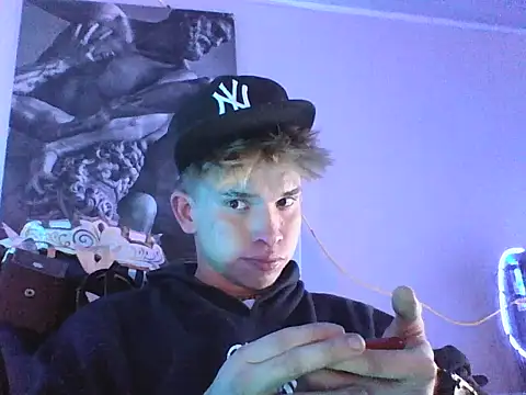 Snapshot of djkev_ chatting on 09.28.25 djkev  online show from 09.28.25