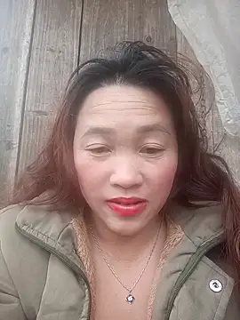 miumiu 00 online show from 12.14.25