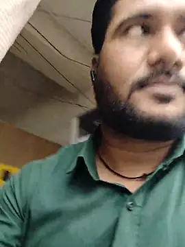 Snapshot of VijayLover69 chatting on 10.28.25 VijayLover69 online show from 10.28.25