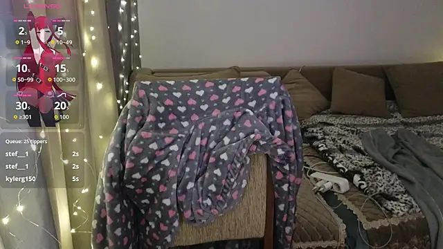 Snapshot of EvaDior13 chatting on 11.06.25 EvaDior13 online show from 11.06.25