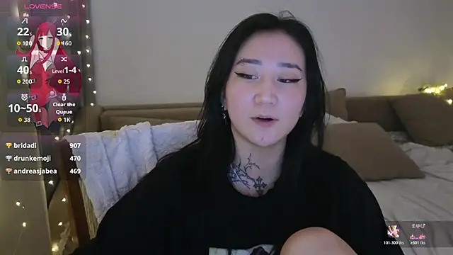 Snapshot of EvaDior13 chatting on 11.08.25 EvaDior13 online show from 11.08.25