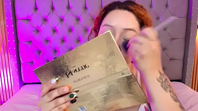 Suxan White  online show from 03.19.26