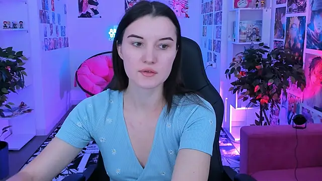 AgataWillis online show from 10.20.25