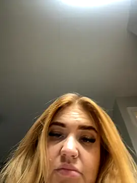 Snapshot of MysteriousMylaX chatting on 10.03.25 MysteriousMylaX online show from 10.03.25