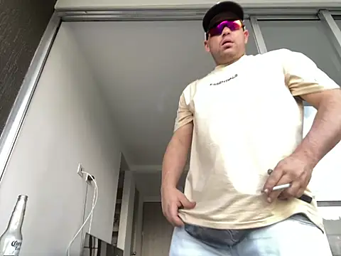 Snapshot of rider239 chatting on 10.04.25 rider239 online show from 10.04.25