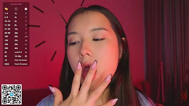 AlberthaEscue online show from 10.23.25