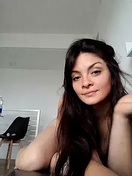 Danielaeliana online show from 11.04.25