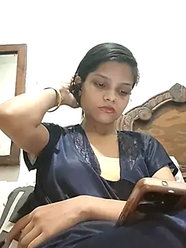 Snapshot of Komal0099 chatting on 09.11.25 Komal0099 online show from 09.11.25
