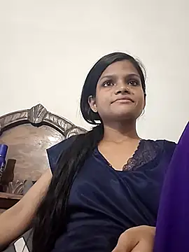 Snapshot of Komal0099 chatting on 10.04.25 Komal0099 online show from 10.04.25