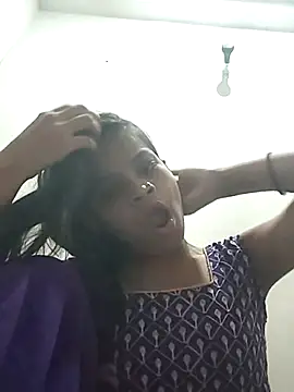 Snapshot of Komal0099 chatting on 10.08.25 Komal0099 online show from 10.08.25