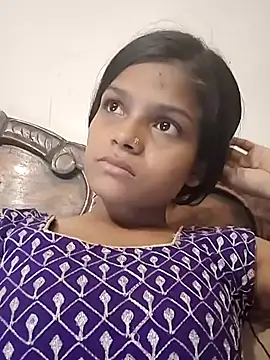 Snapshot of Komal0099 chatting on 10.21.25 Komal0099 online show from 10.21.25