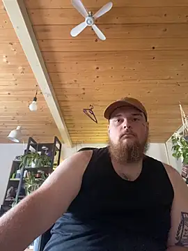 Snapshot of JohnDrippingCum chatting on 09.22.25 JohnDrippingCum online show from 09.22.25