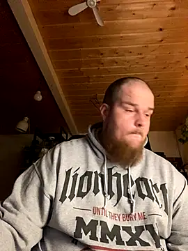 Snapshot of JohnDrippingCum chatting on 10.23.25 JohnDrippingCum online show from 10.23.25